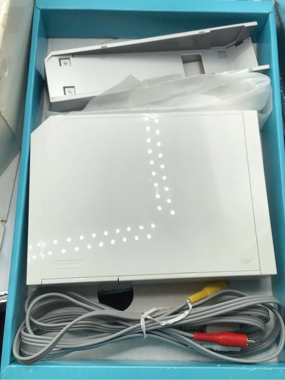 Nintendo Wii Console Rvl 001 White Bundle In Box Untested With Accessories